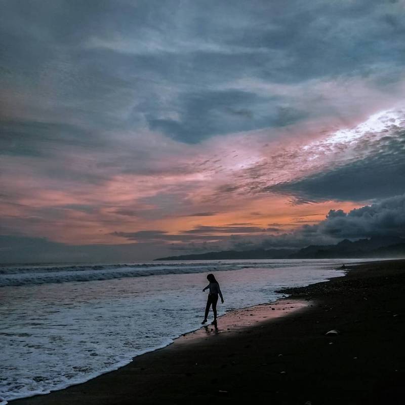 Pantai Bambang