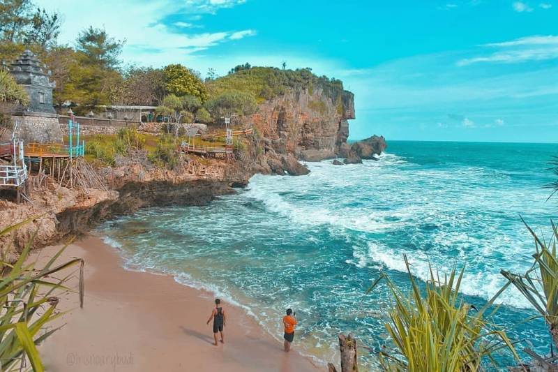 Suasana Pantai Wohkudu