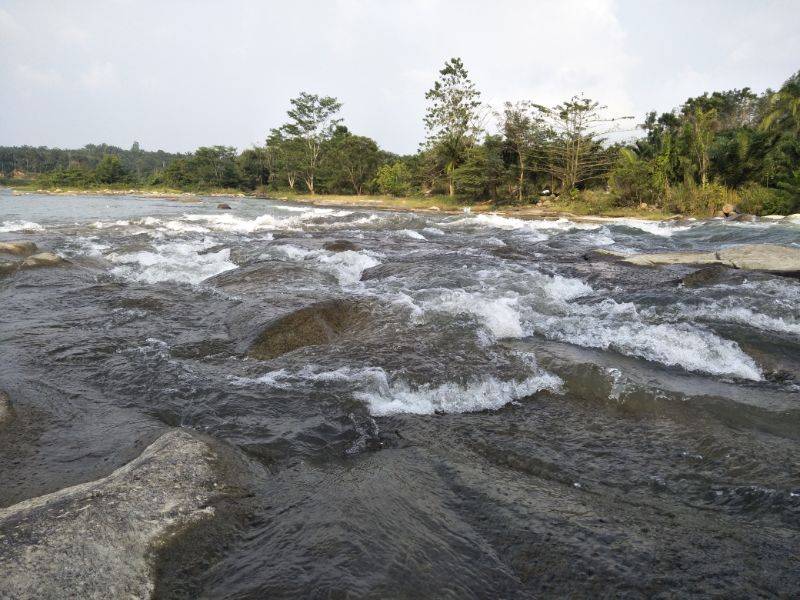 Aliran sungai Pantai Salju