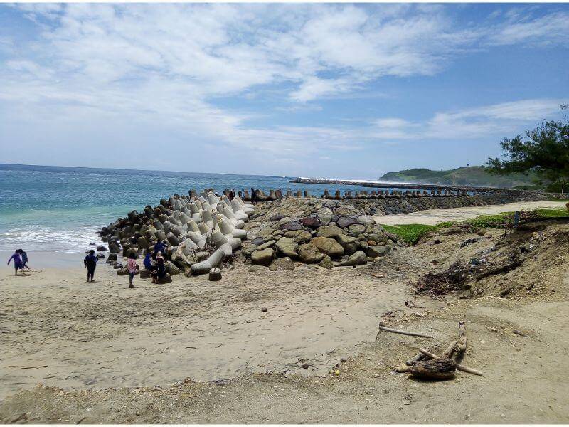 Pantai Tambakrejo Blitar by Gmap