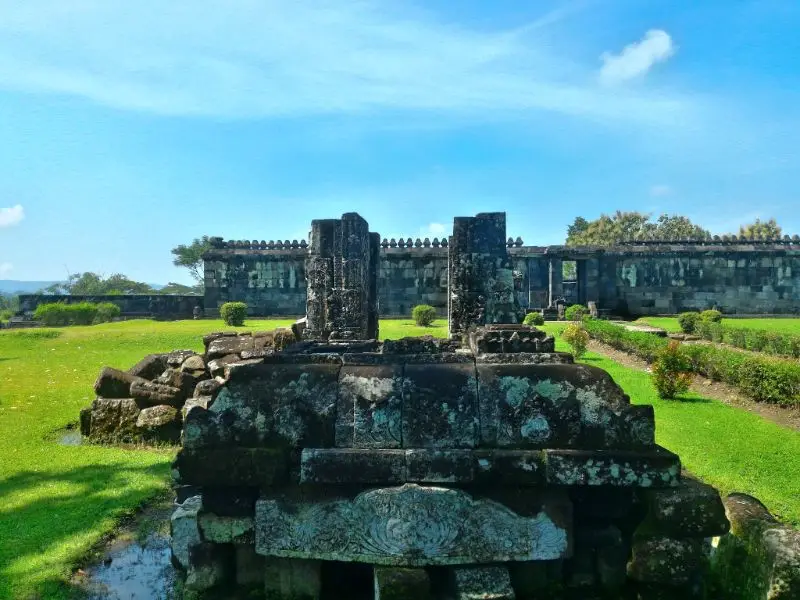 Candi Ratu Boko by Gmap.