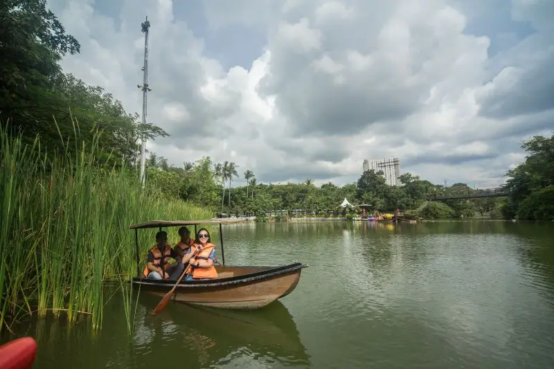 Danau di Allianz Ecopark Ancol Foto via Gmap.