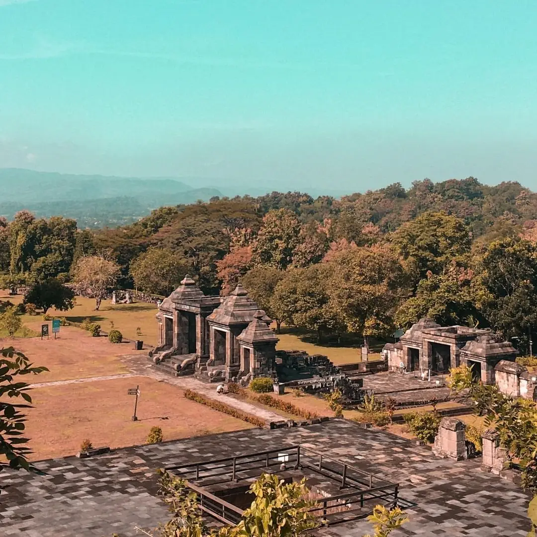 Kawasan Candi Ratu Boko by @khaerusholeh.