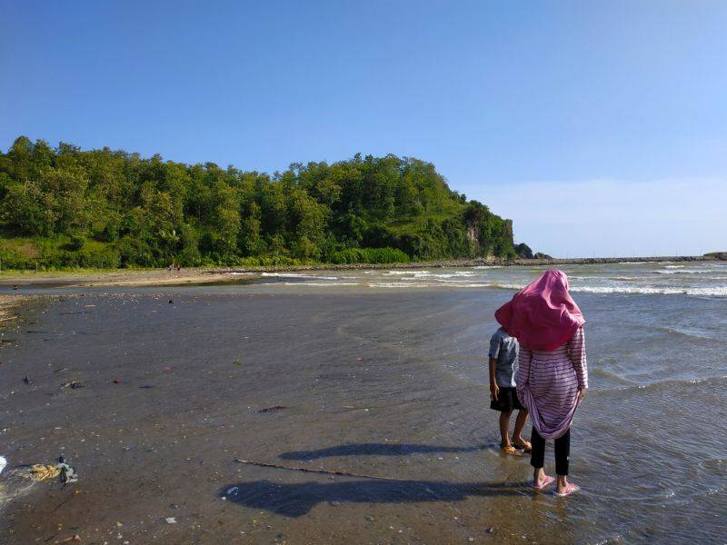 Pantai Ayah Logending by Gmap