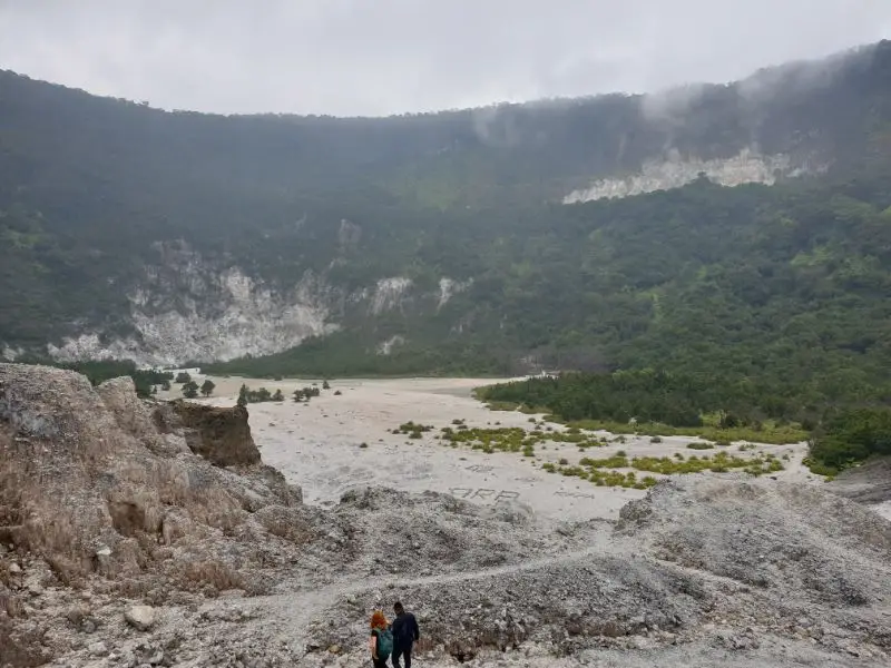 Pemandangan Tangkuban Perahu tempat wisata di bandung foto via Gmap