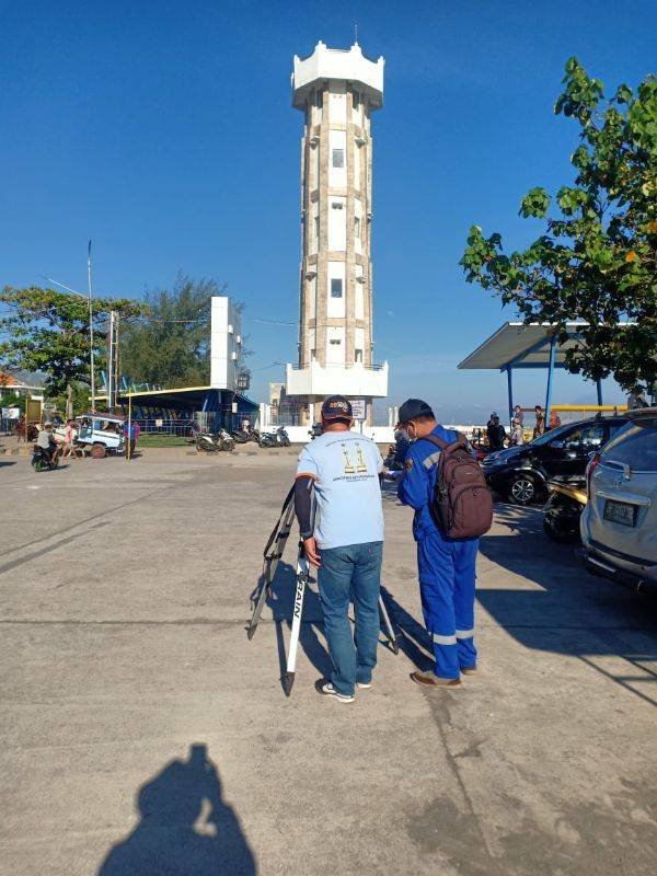 Mercusuar Pelabuhan Bangsal