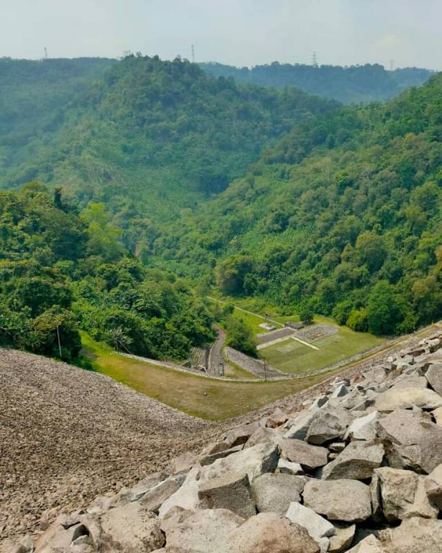 Pemandangan Waduk Cirata