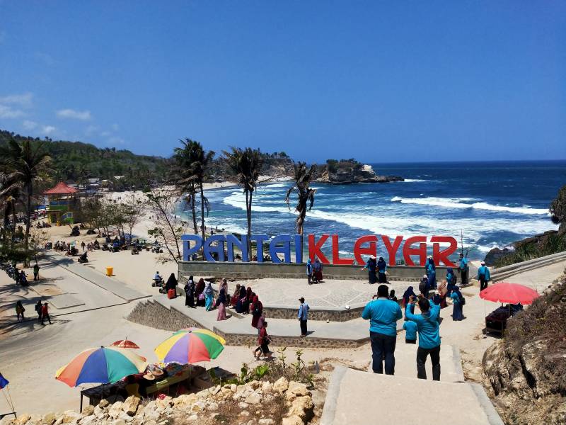 Keindahan Pantai Klayar