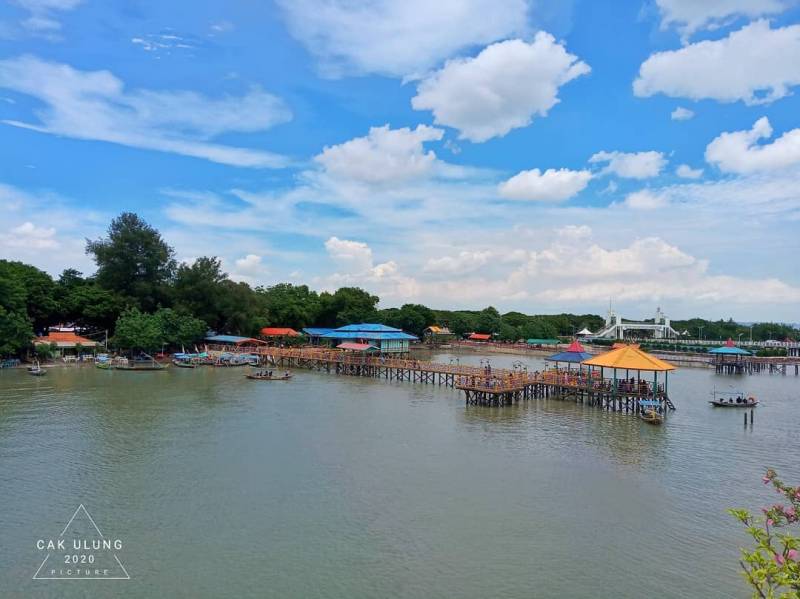 Pemandangan Pantai Ria Kenjeran by @ulung tri topan