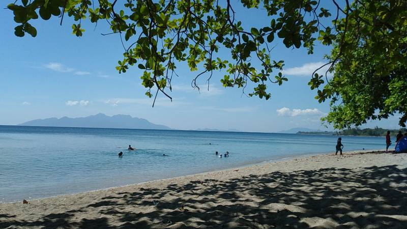 Pantai Betesda Waiara Flores