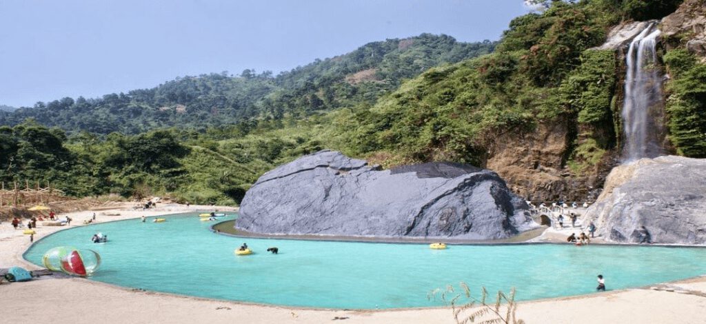 kolam permandian curug bidadari