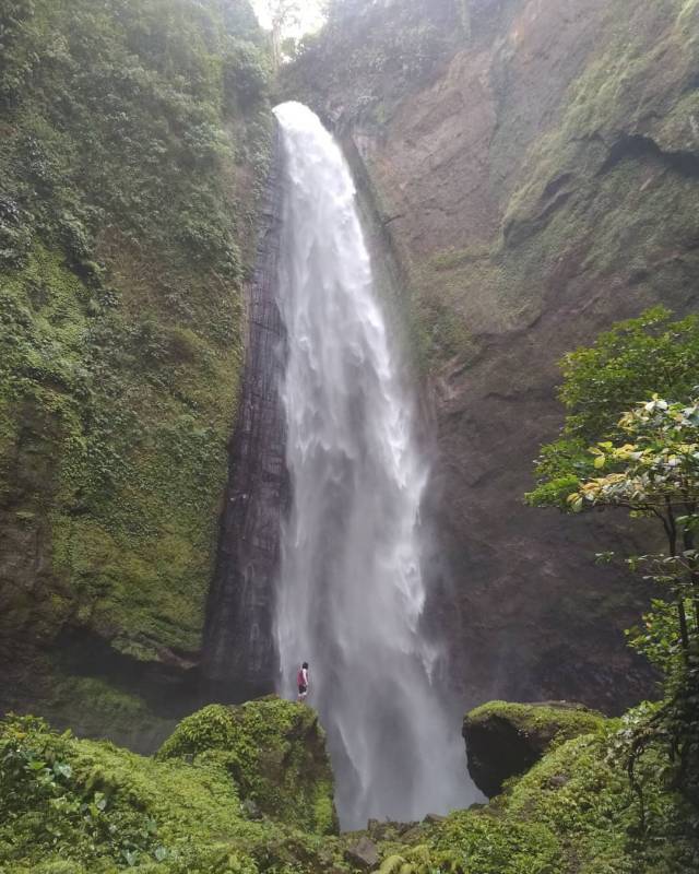 Air Terjun Kabut Pelangi by @airterjunkabutpelangi