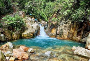 Curug Leuwi Hejo by @sunday.sofun