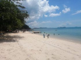 Pasir Putih Pantai Mirota by Gmap