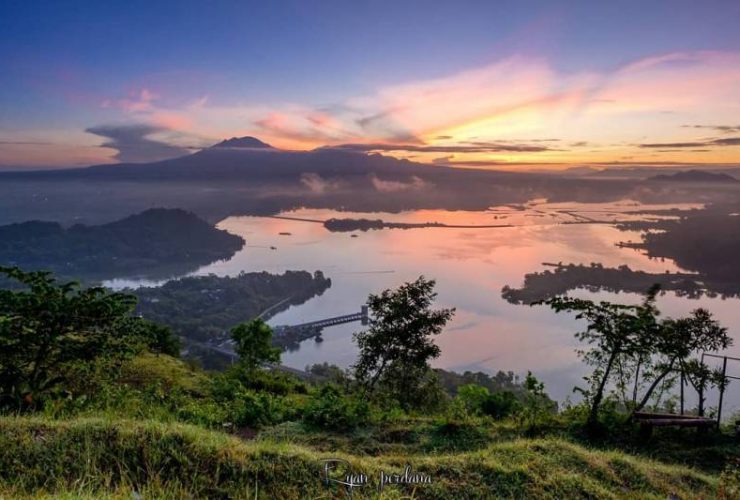 Waduk Gajah Mungkur