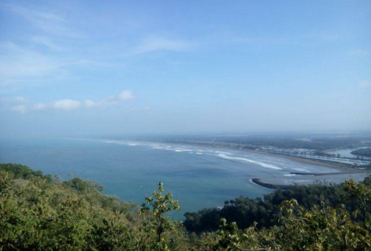 Pemandangan Pantai Ayah Logending by Gmap