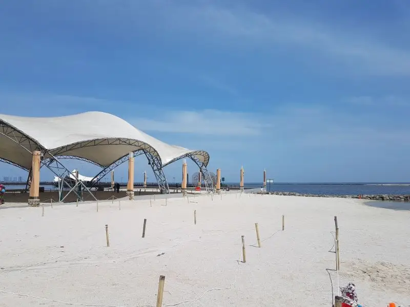 Pemandangan di Pantai Ancol by Gmap.