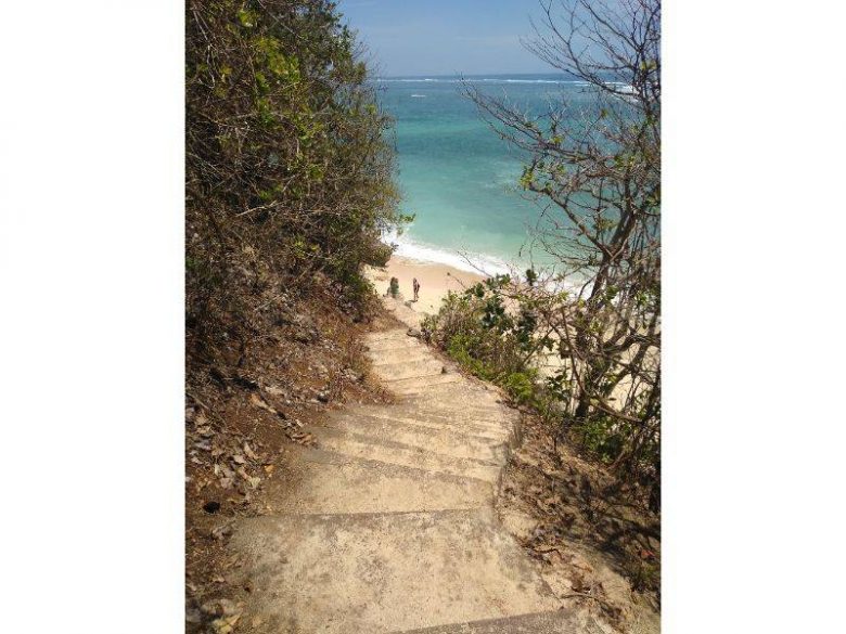 Pantai Green Bowl: Surga Tersembunyi di Bali