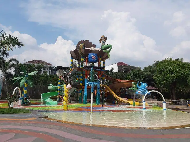 Tempat Bermain di Citra Garden Waterpark by Gmap.