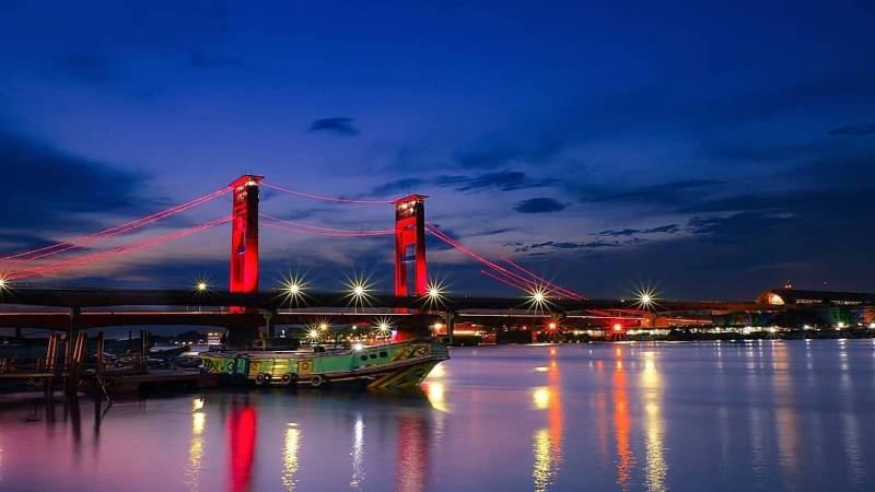 Jembatan Ampera By @charming.palembang