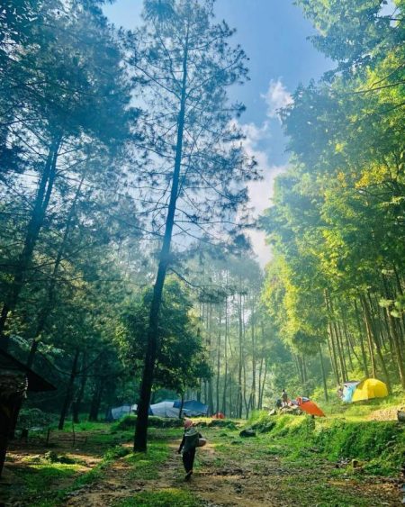 Camping Ground Di Gunung Bunder Bogor - Rute Lokasi Dan Villa Terdekat ...