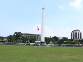 Tugu Pahlawan Surabaya