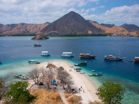 Keindahan Pulau Kelor Flores