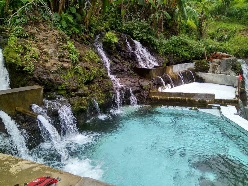 tempat wisata di malang Pemandian Kalireco
