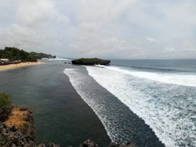 Pantai Sadranan Yogyakarta