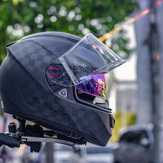 Toko Helm Medan