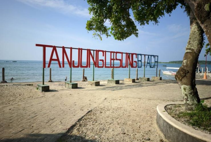 Pantai Tanjung Lesung