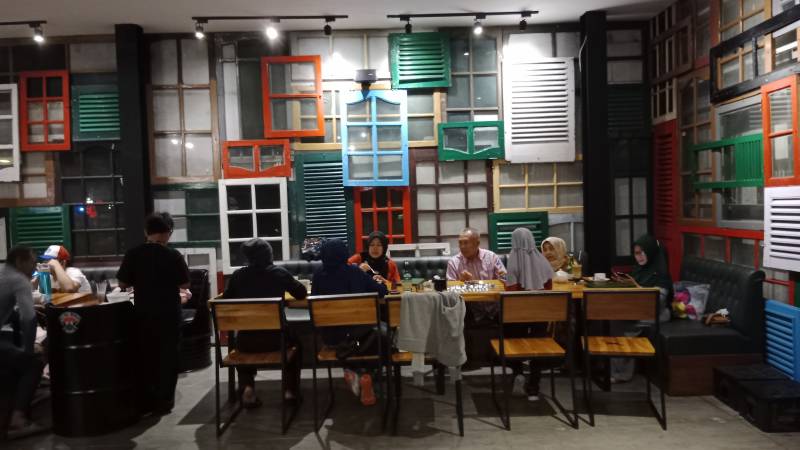 Cafe di Dago District Dago Cafe Resto