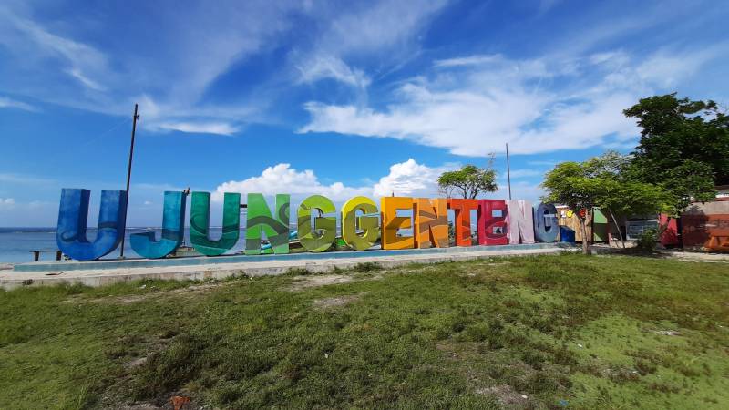 Pantai Ujung Genteng