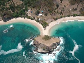 Pantai di Flores Pantai Koka