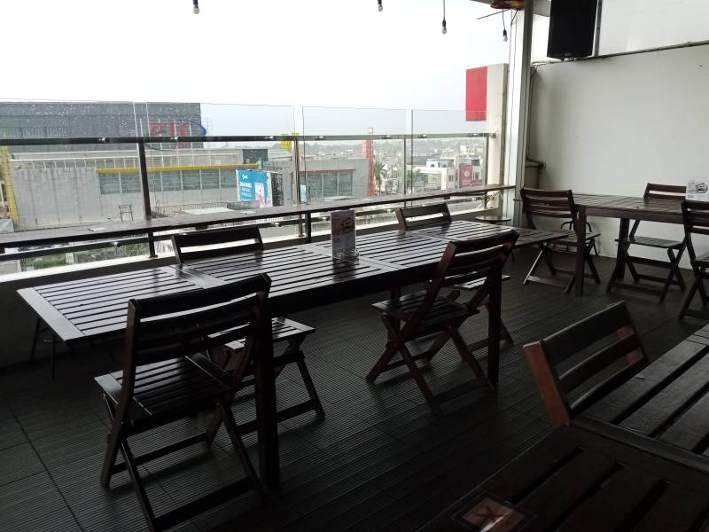 Cafe di Palembang Ferreira Cafe Rooftop