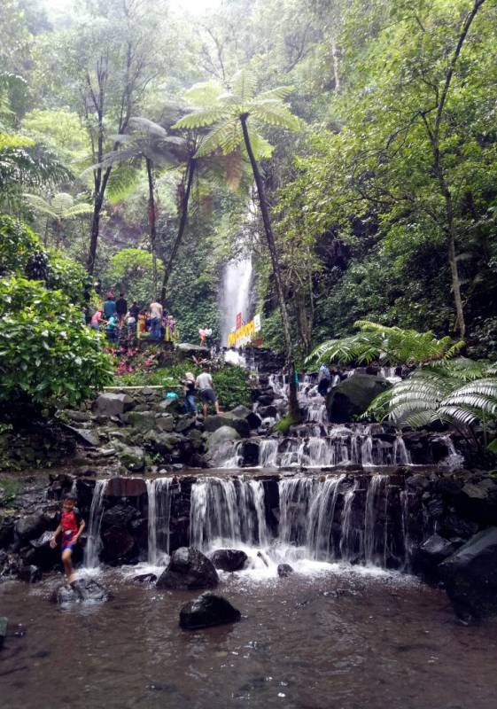 Air Tejun Dlundung Mojokerto