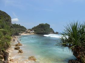 Pantai Nguyahan Gunungkidul