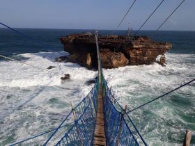 Pantai Timang Jogja