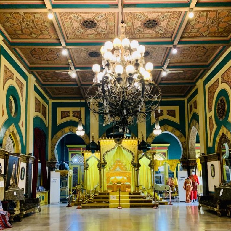 Istana Maimun, Wisata Sejarah Di Medan - PanduanWisata.id