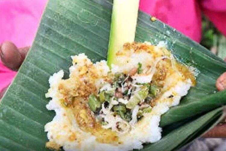 Nasi Tepeng khas bali