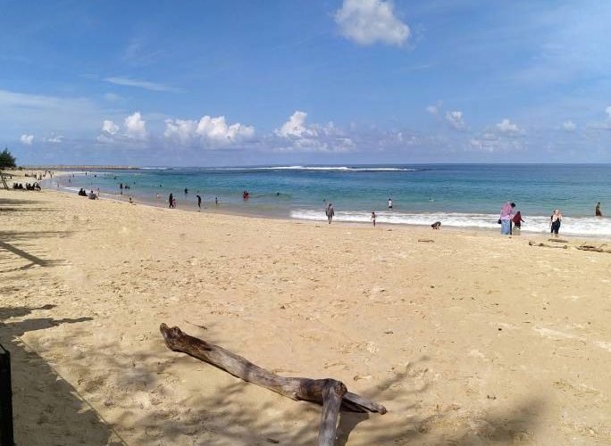 Pantai Lampuuk Aceh