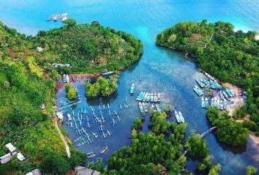 Pantai Sendang Biru Malang
