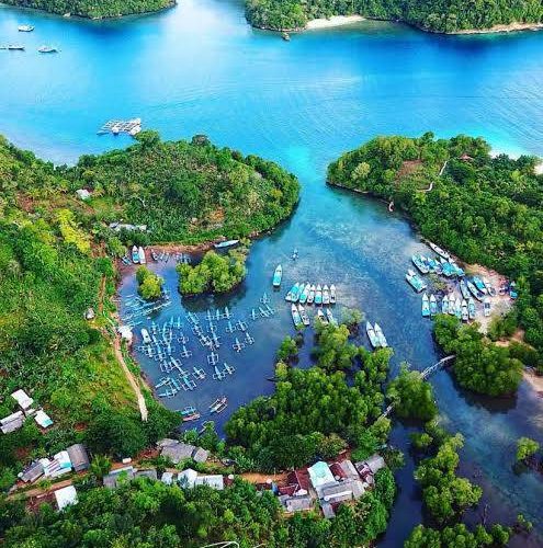 Pantai Sendang Biru Malang