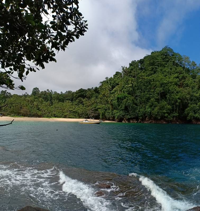 Pantai Namasua Ambon